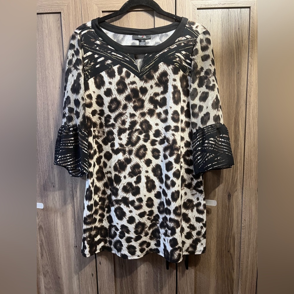 Style & Co Leopard Bell Flutter Sleeve Tunic Blouse Size Petite Medium